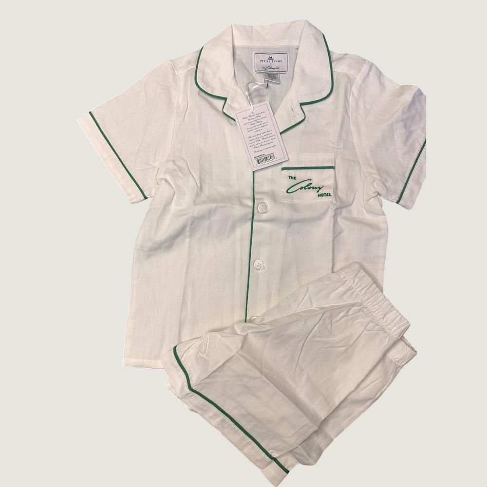 Petite Plume x The Colony Hotel Unisex 4 White Green Piping Pajama Set SCOSSW104